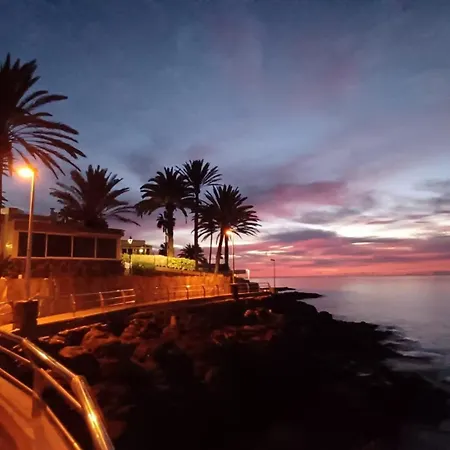 Uno - Front Line Of Ocean San Bartolome de Tirajana (Gran Canaria)
